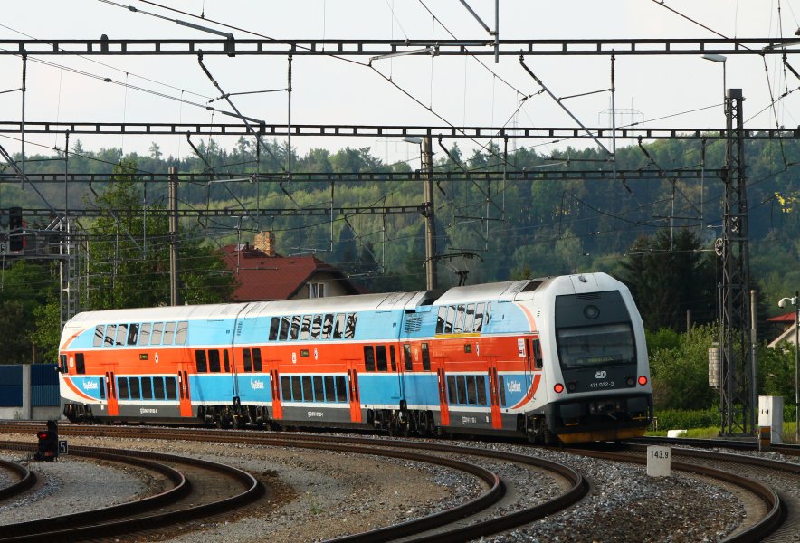 471 032-3